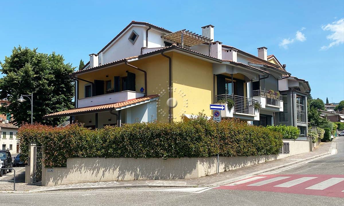 2 bedrooms Apartment in Bagno a Ripoli, Italy No. 161282