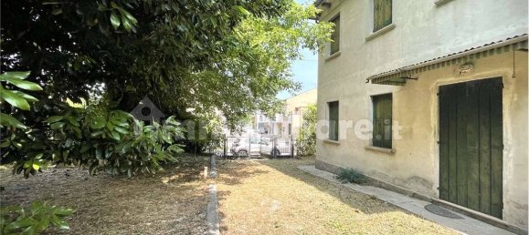 4 Schlafzimmer Haus in Casier, Italy, Nr. 85798 7