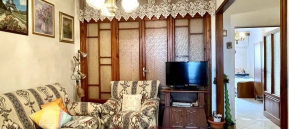 5 rooms Apartment in Montescudaio, Italy No. 145359 10