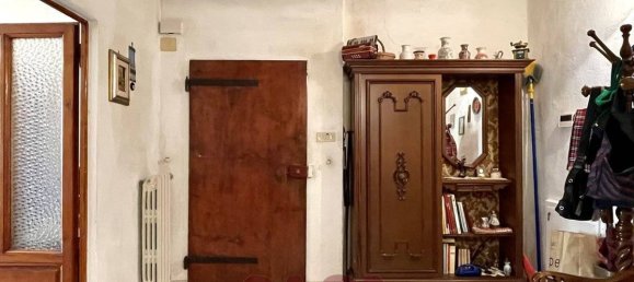5 rooms Apartment in Montescudaio, Italy No. 145359 8