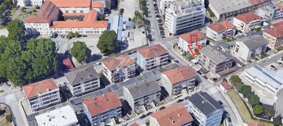 81m² Commercial property in Braga, Portugal No. 42642 6