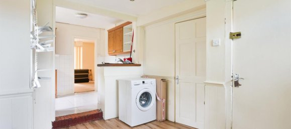 3 Schlafzimmer Haus in Epsom, United Kingdom, Nr. 9688 5