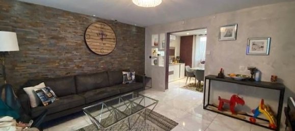 Casa T4 em Montfermeil, France N.º 186832 2