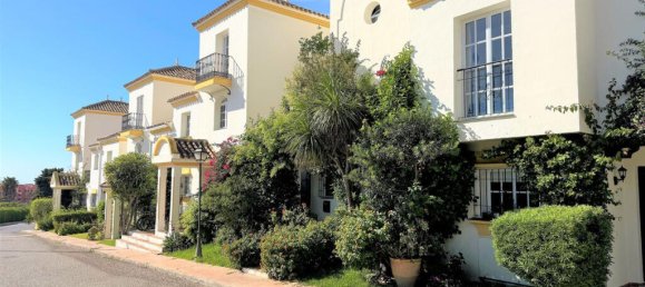 3 bedrooms Apartment in Estepona, Spain No. 185295 10