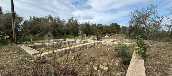 2 bedrooms Villa in Cutrofiano, Italy No. 155032 3