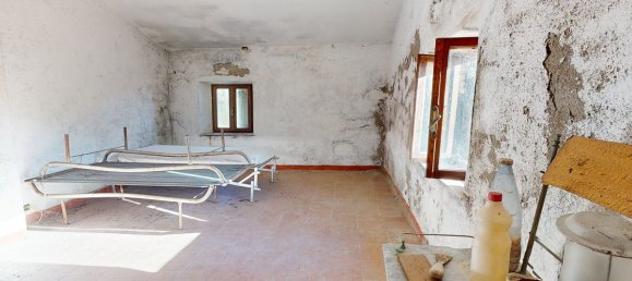 1 bedroom House in Bagni di Lucca, Italy No. 235346 3