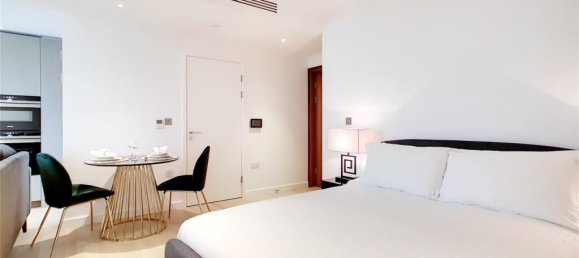 Studio in London, United Kingdom No. 8264 8