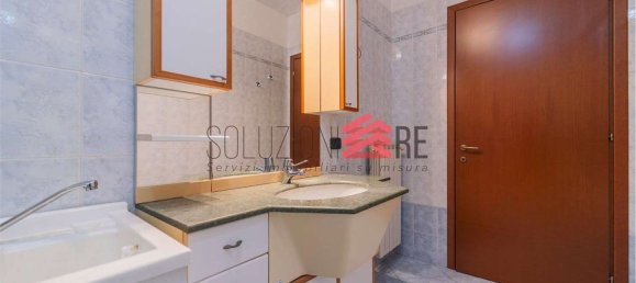 Квартира с 5 комнатами в Новара, Италия № 13284 16