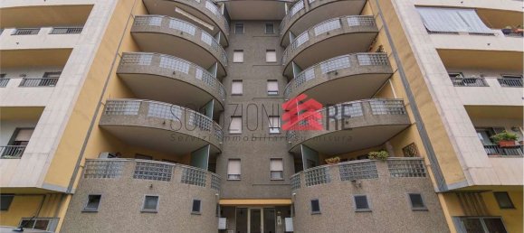 Квартира с 5 комнатами в Новара, Италия № 13284 4