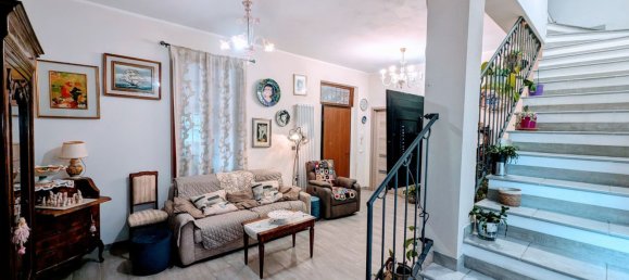 7 rooms Villa in Gossolengo, Italy No. 251751 5