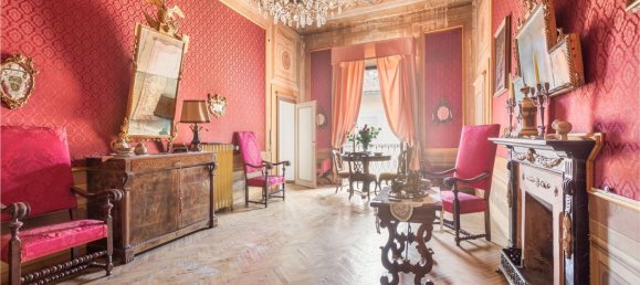 6 bedrooms Castles in Arezzo, Italy No. 392439 6