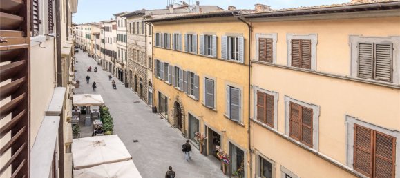 6 bedrooms Castles in Arezzo, Italy No. 392439 17