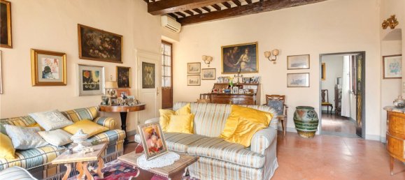 6 bedrooms Castles in Arezzo, Italy No. 392439 3
