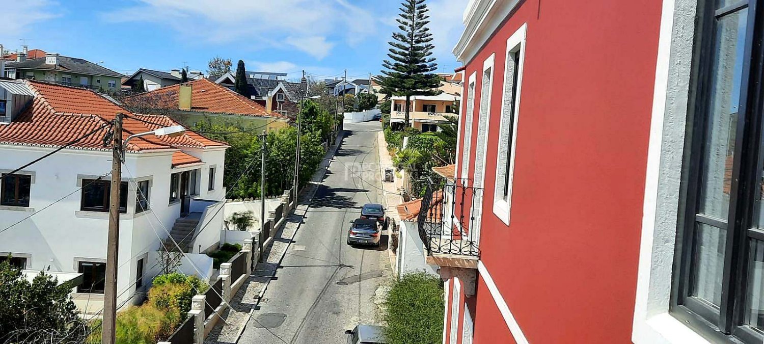 3 bedrooms Duplex in Cascais, Portugal No. 9913