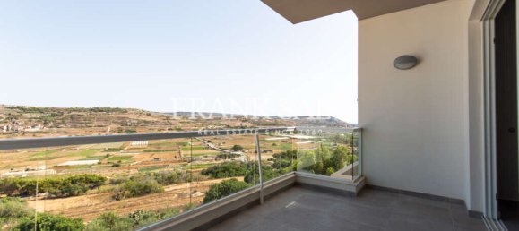 Apartamento de 3 dormitorios en Manikata, Malta No. 9322 3