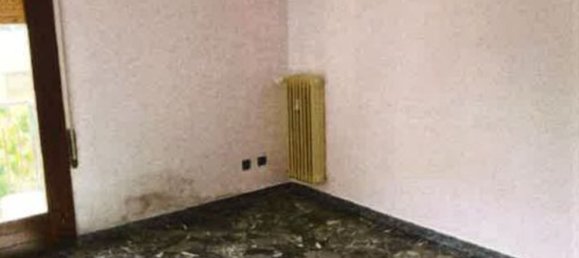 3 rooms Apartment in Spinea, Italy No. 213448 4