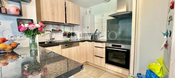 3 Schlafzimmer Stadthaus in Chennevieres-sur-Marne, France, Nr. 164845 4