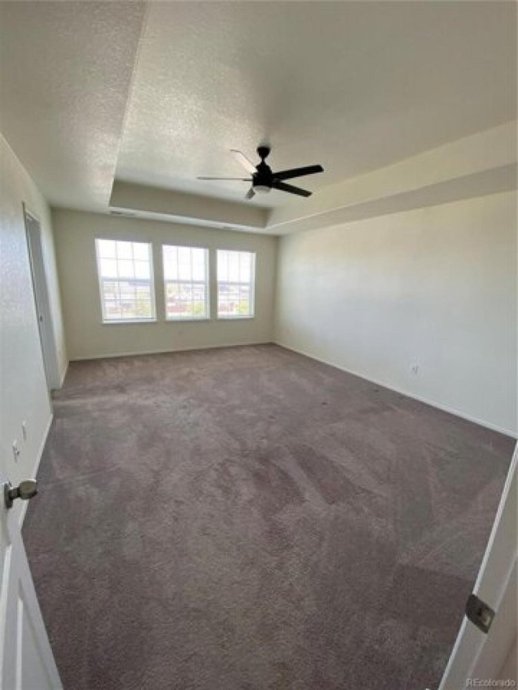 Casa de 4 dormitorios en Thornton, USA No. 388528