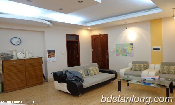 2 bedrooms Apartment in Cau Giay, Vietnam No. 6958