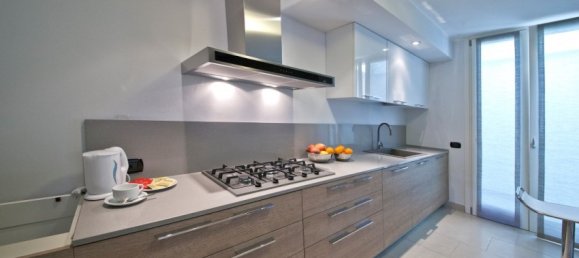 5 bedrooms Villa in Menaggio, Italy No. 55895 6