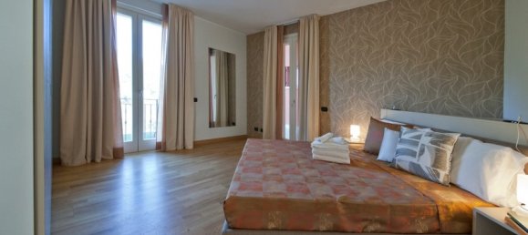 5 bedrooms Villa in Menaggio, Italy No. 55895 20