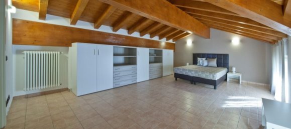 5 bedrooms Villa in Menaggio, Italy No. 55895 12