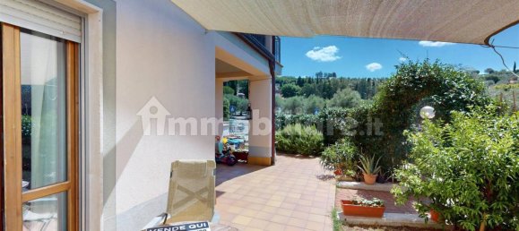 2 Schlafzimmer Wohnung in Passignano sul Trasimeno, Italy, Nr. 282053 3