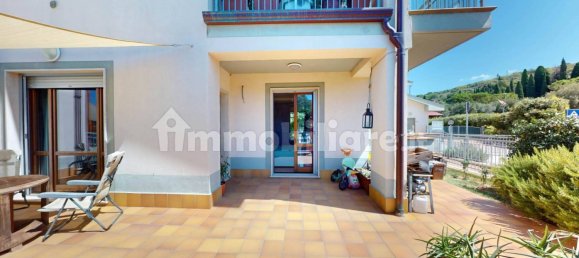 2 Schlafzimmer Wohnung in Passignano sul Trasimeno, Italy, Nr. 282053 2