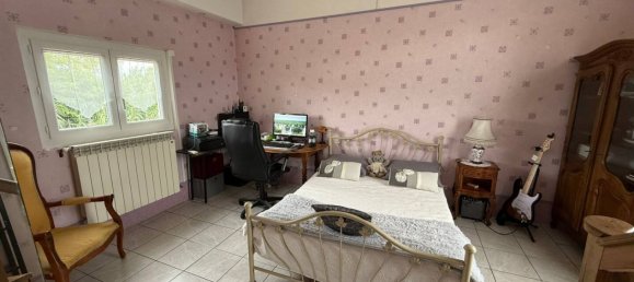 5 bedrooms House in Sorgues, France No. 360903 7