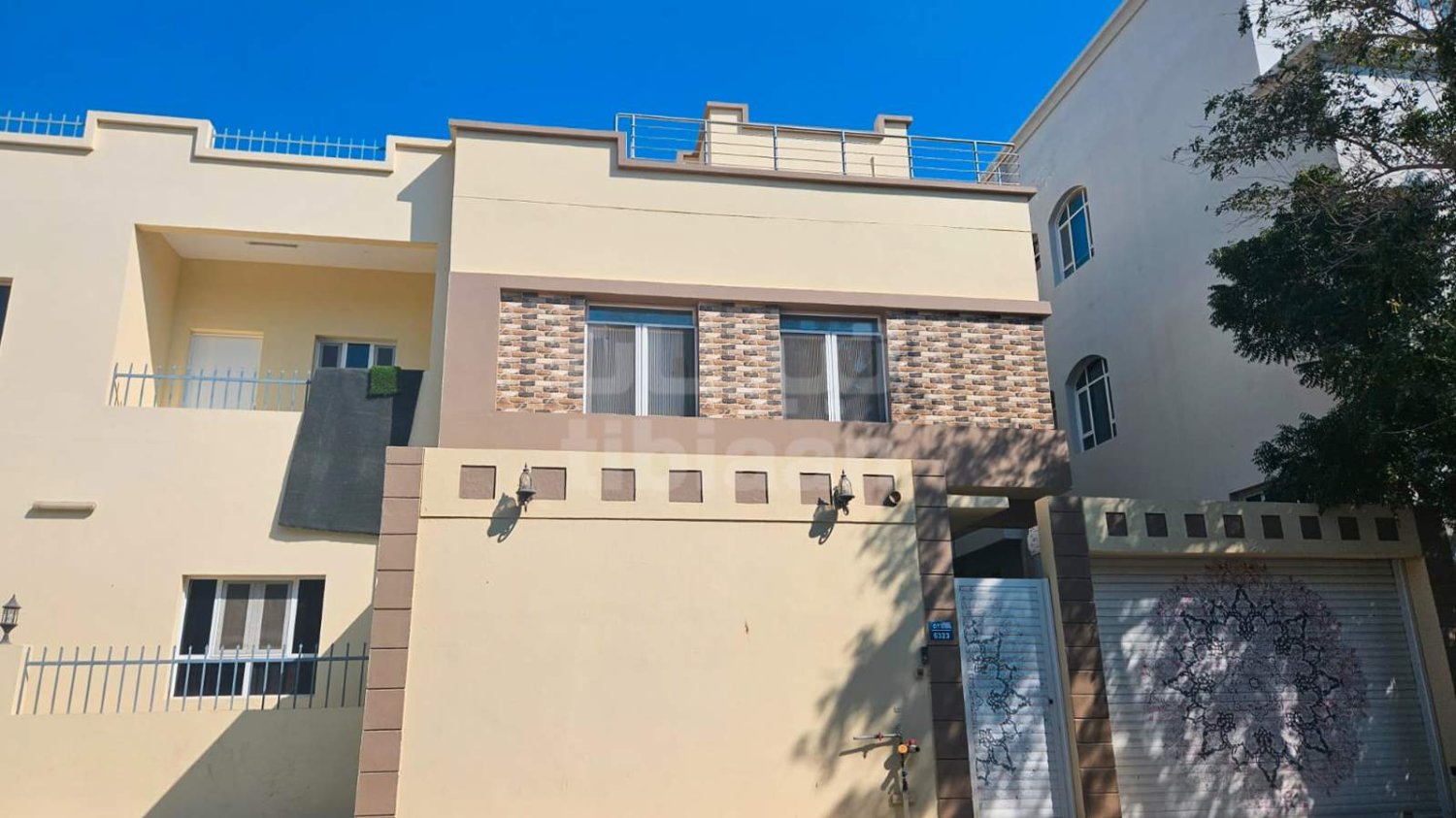 6 bedrooms Property in Muscat, Oman No. 491