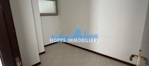 5 rooms Apartment in Palermo, Italy No. 66627 16
