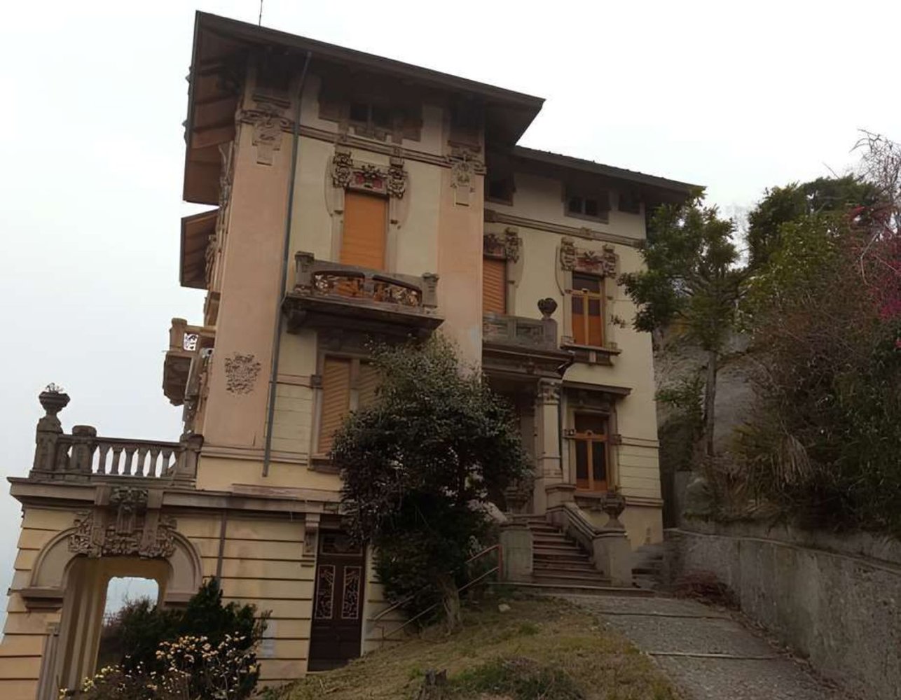 Apartamento de 2 habitaciónes en Luino, Italy No. 186289