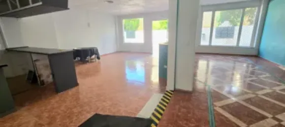 Коммерческая недвижимость 98м² в Торремолинос, Испания № 134941 2