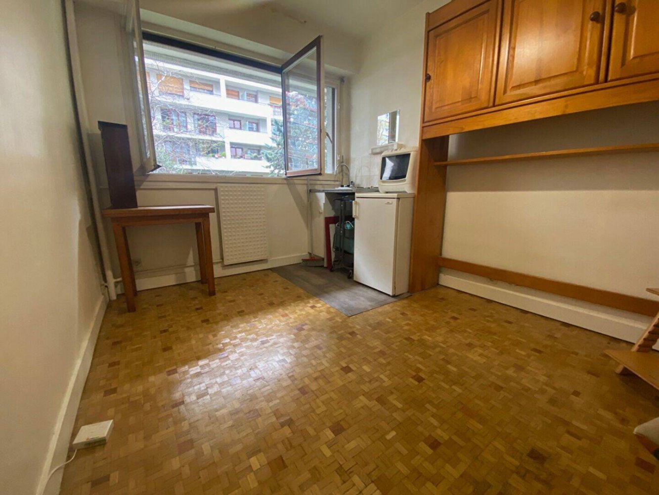 Studio in Paris, France, Nr. 333877