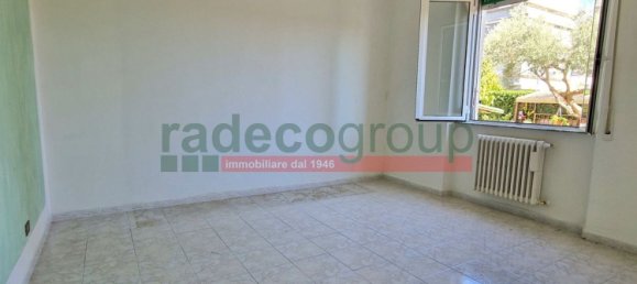 10 rooms House in Livorno, Italy No. 300876 30