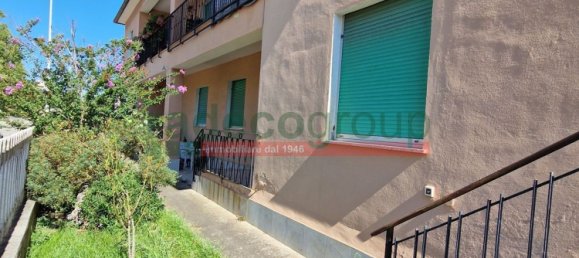 10 rooms House in Livorno, Italy No. 300876 10