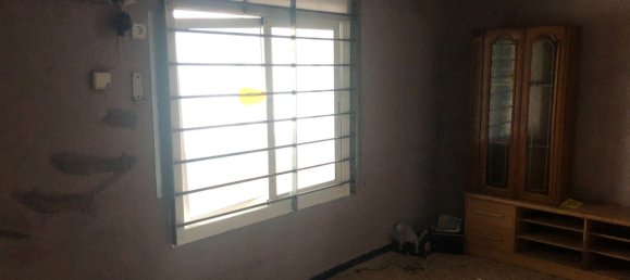 3 bedrooms Apartment in Terrassa, Spain No. 19896 3