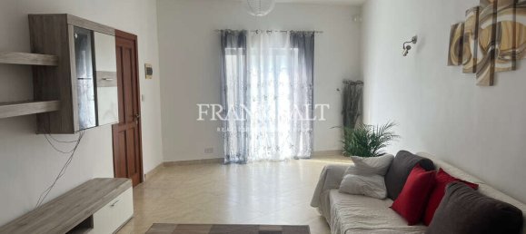 3 bedrooms Apartment in Zabbar, Malta No. 1130 2