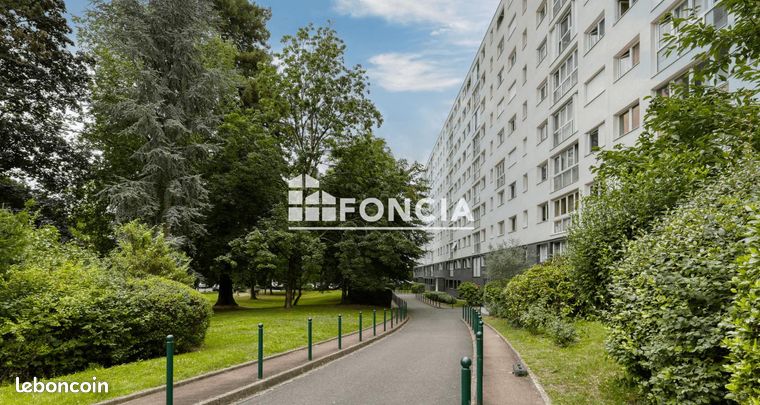 2 bedrooms Apartment in Soisy-sous-Montmorency, France No. 307625