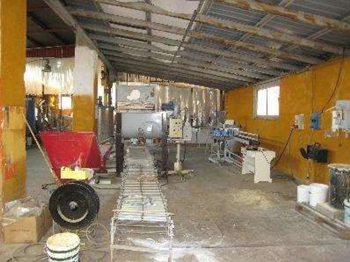 Entrepôt à Solaro, Italy 1792m² No. 308157