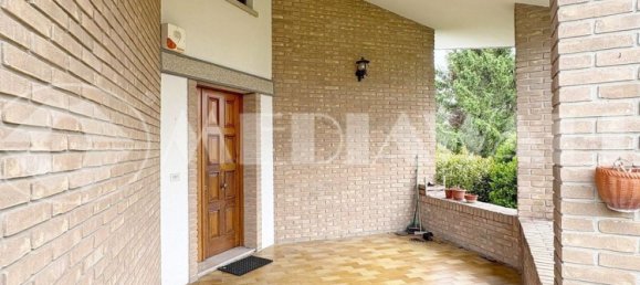 Villa de 7 habitaciónes en Portogruaro, Italy No. 278376 3