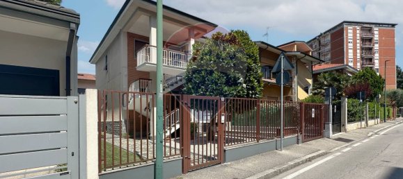 4 غرف نوم منزل في Cologno Monzese, Italy رقم 346052 2