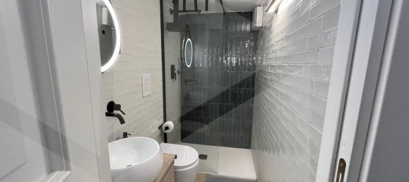 Estudio en Naples, Italy No. 23226 12