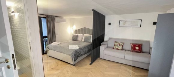 Estudio en Naples, Italy No. 23226 6