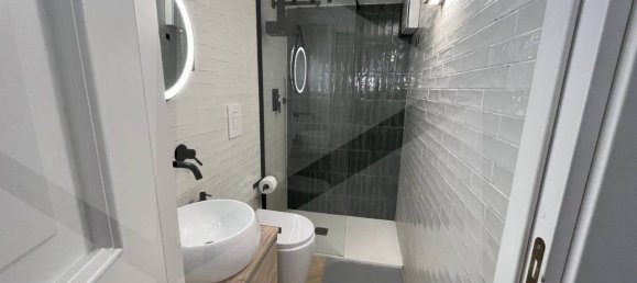 Estudio en Naples, Italy No. 23226 13