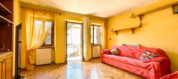 8 rooms House in Quarona, Italy No. 236004 4