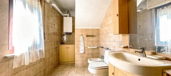 8 rooms House in Quarona, Italy No. 236004 56