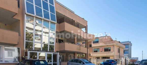 Apartamento de 3 dormitorios en Fiumicino, Italy No. 44919 22