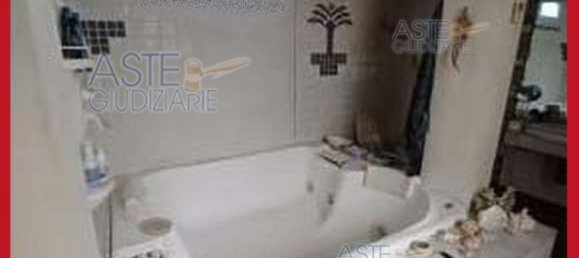 5 chambres Appartement à Rome, Italy No. 330870 3