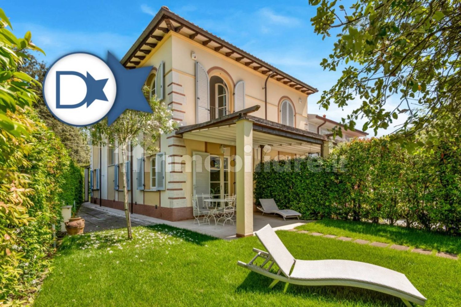 2 bedrooms Villa in Forte dei Marmi, Italy No. 174720